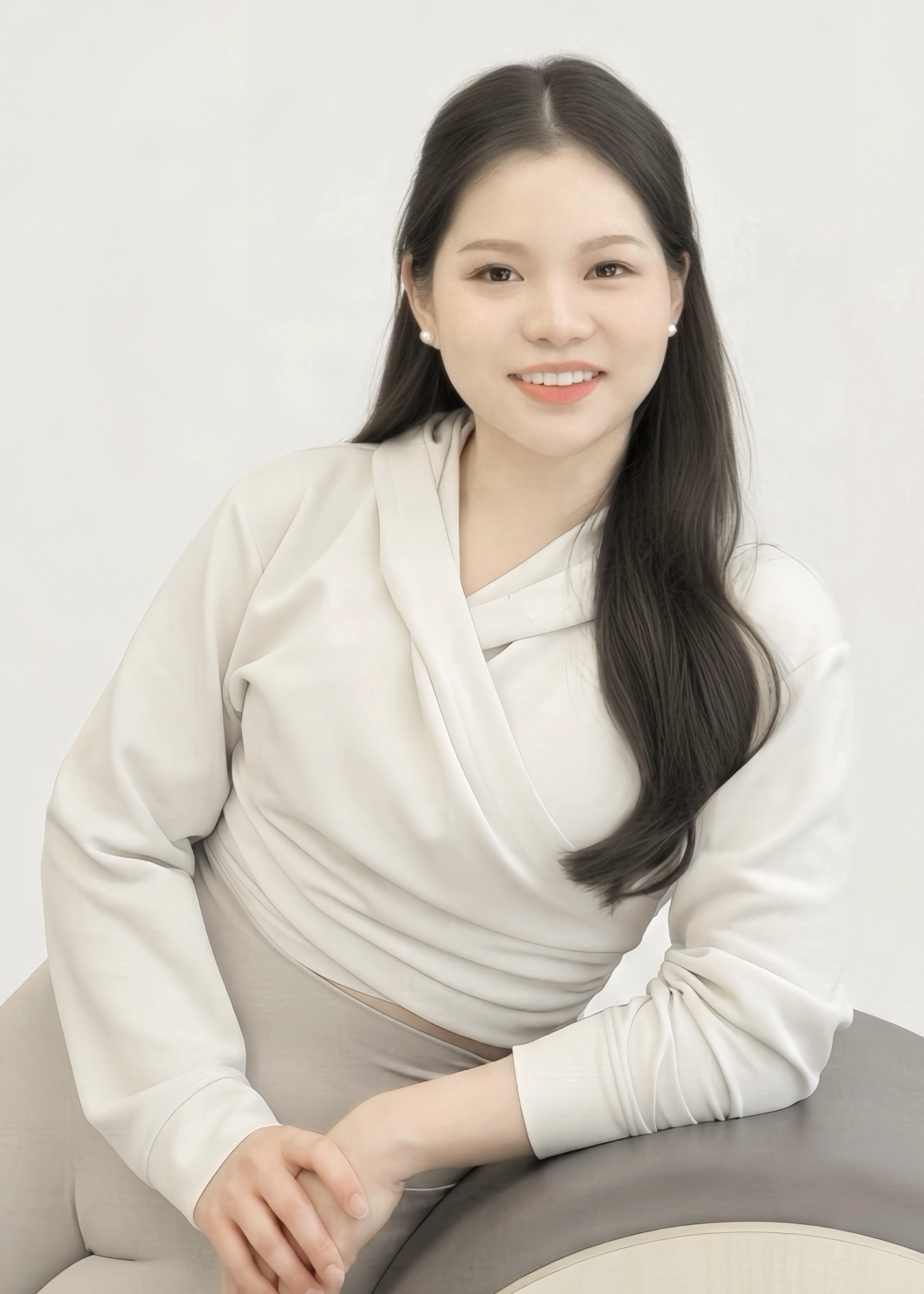 VALAI TEESRI, pilates instructor