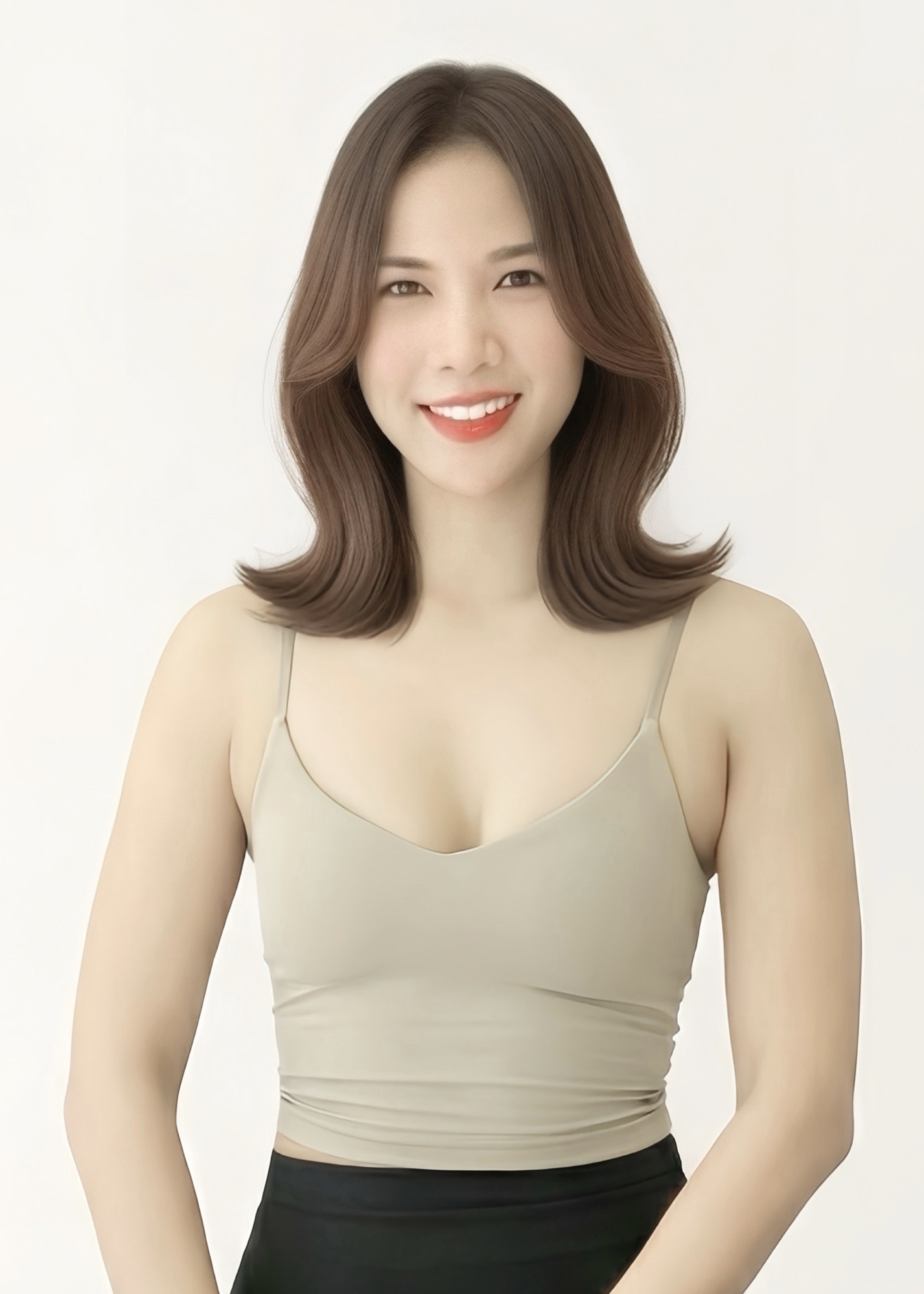 POY PUNYARAT, pilates instructor