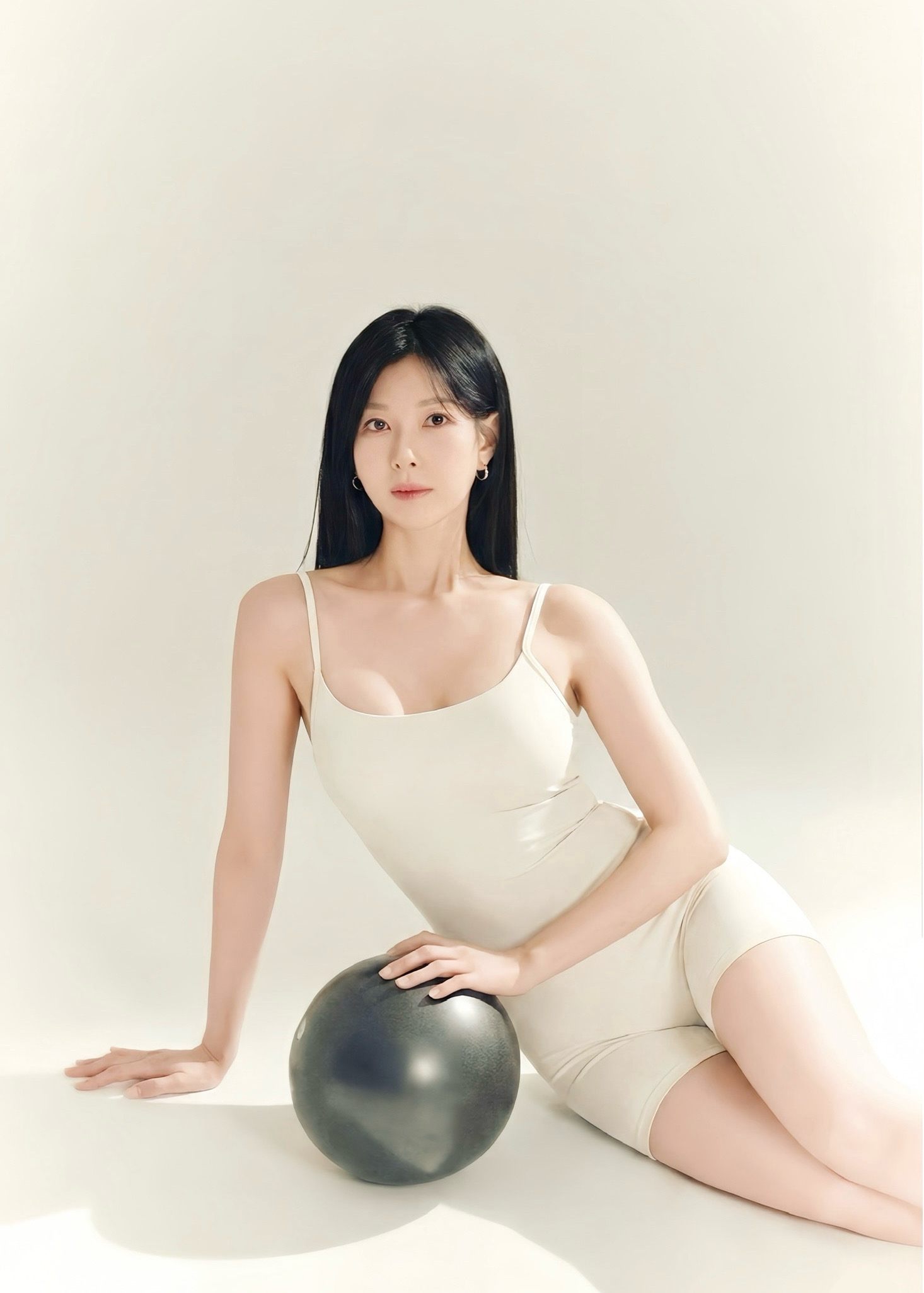 (MAIN) MIJEONG CHO, professional pilates instructor
