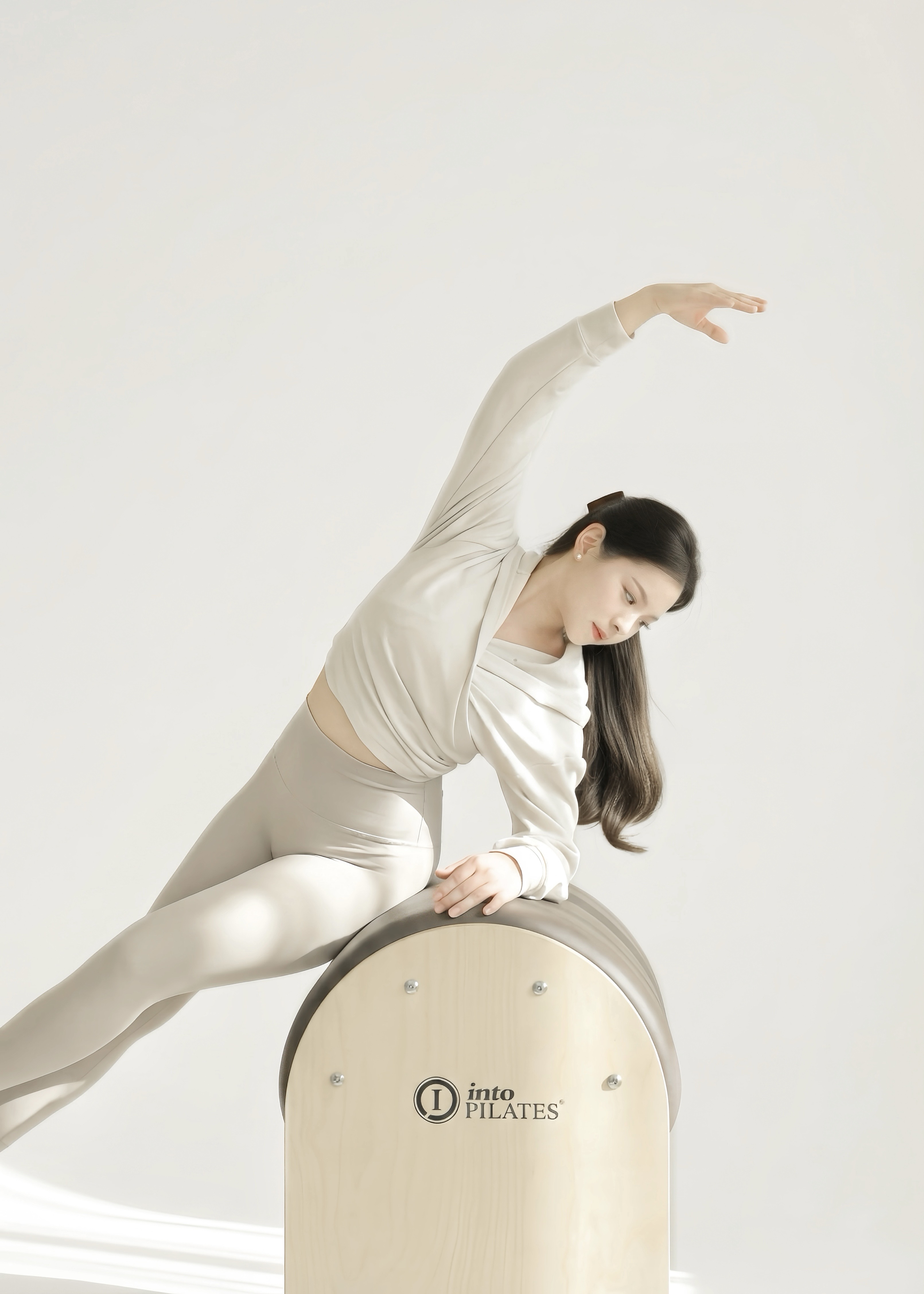 (MAIN) VALAI TEESRI, professional pilates instructor